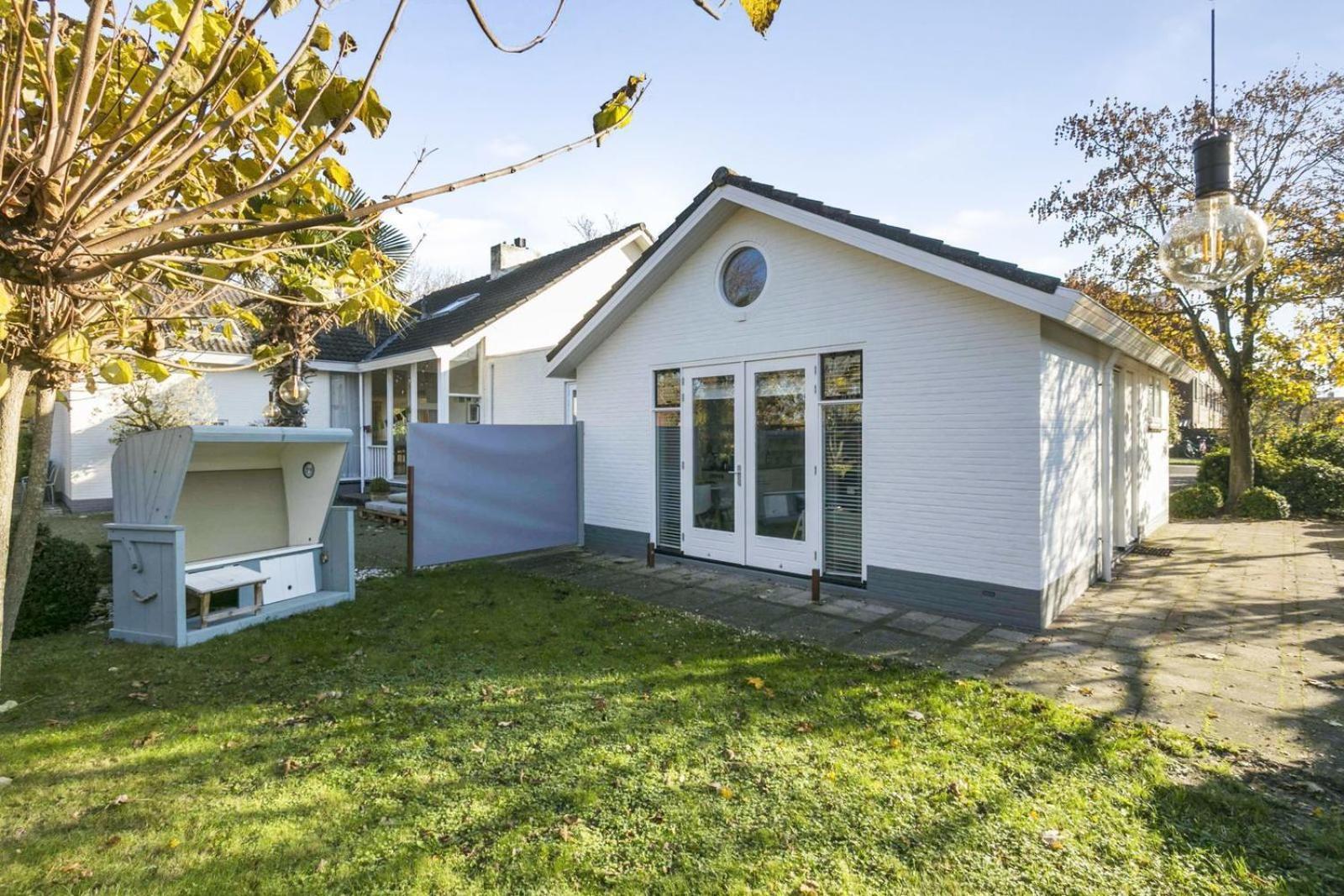 Holiday Home Beach Bubbles - Near The Beach With Big Garden - Not For Companies Ouddorp Exteriör bild