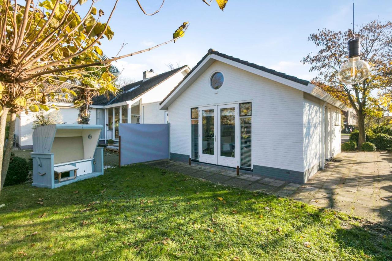 Holiday Home Beach Bubbles - Near The Beach With Big Garden - Not For Companies Ouddorp Exteriör bild