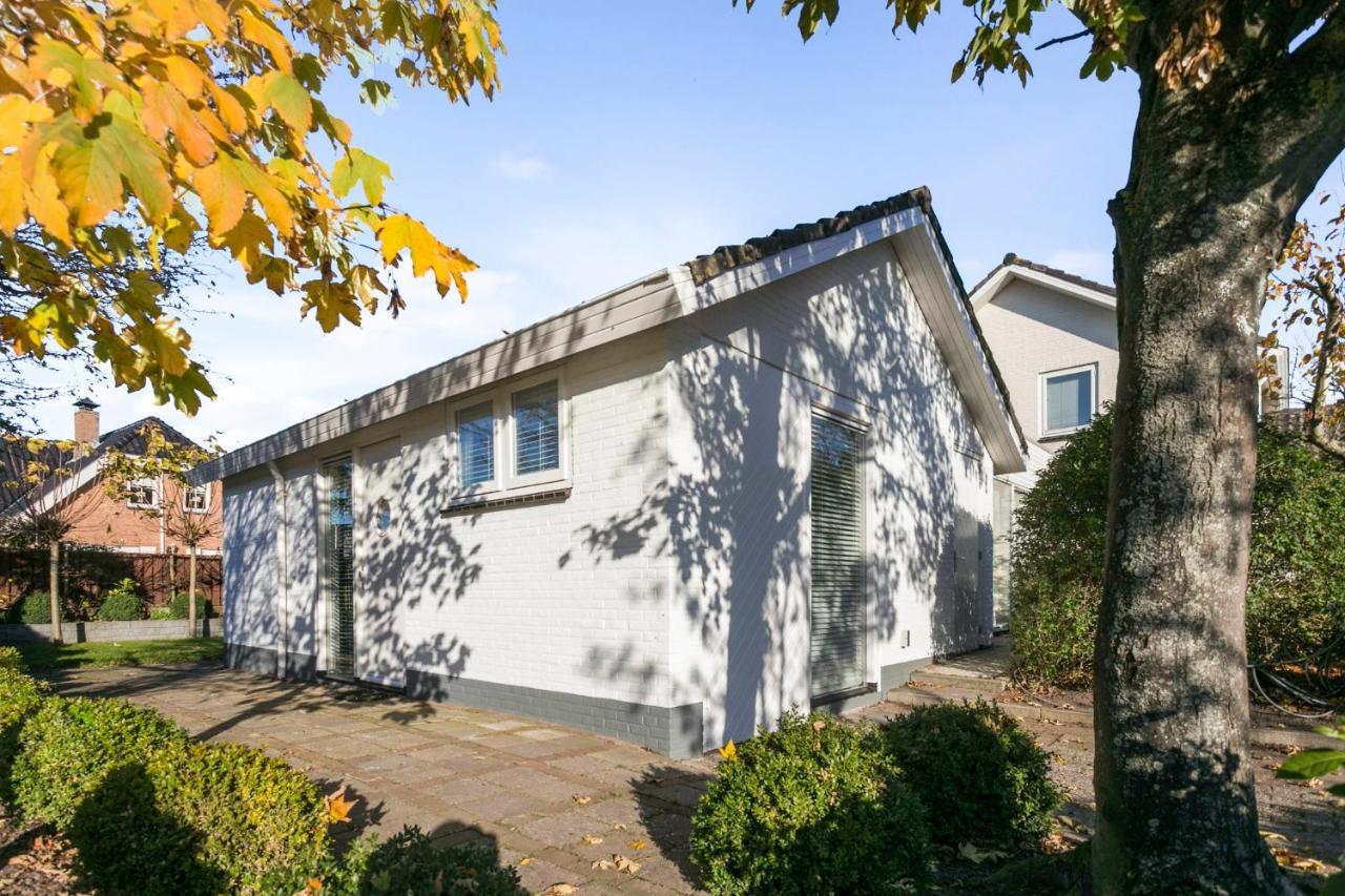 Holiday Home Beach Bubbles - Near The Beach With Big Garden - Not For Companies Ouddorp Exteriör bild